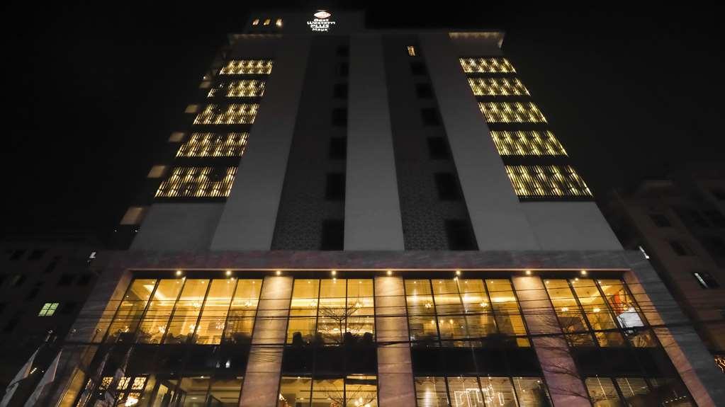 Best Western Plus Maya - Luxury Collection Hotel ダッカ エクステリア 写真